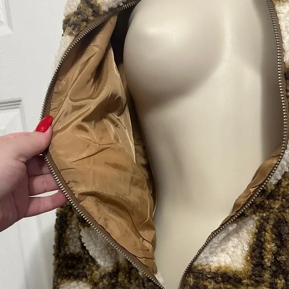 Fashion Nova Brown and Cream Teddy Jacket - Picture 7 of 9